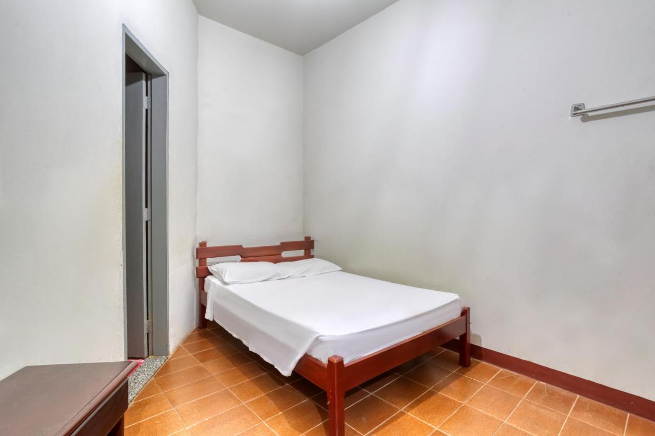 Hotel Aguia Morrinhos  Экстерьер фото
